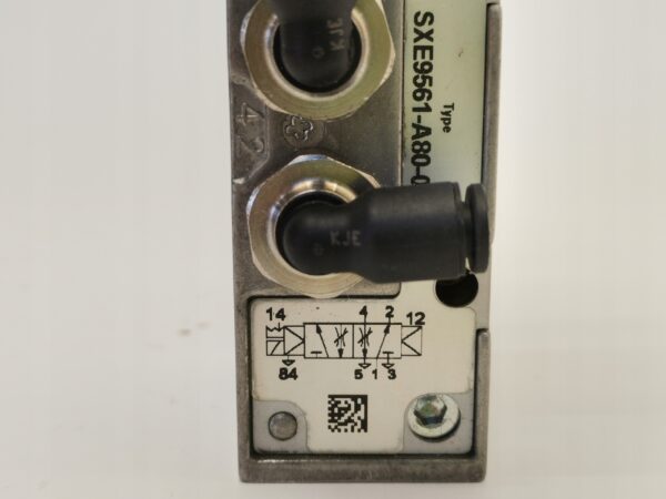 8a399ae351cba63304416dff4b9d5b5b