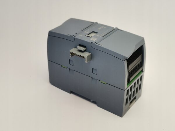 3c919543c14f6a67d0f216e3a0696992