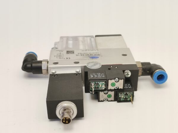 c9ef81f7699c42c35ff22fe52a1dad60