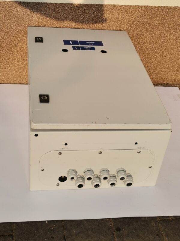 f289e7a36cb3214fe4b37b917f290525