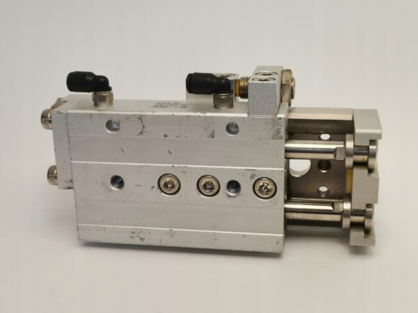 135b18838b4e098a68b1d1b54c8aa7fc